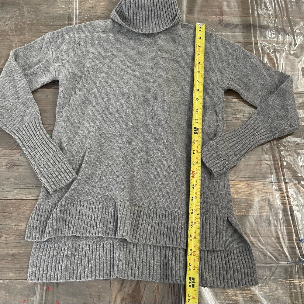 J.CREW Women's Relaxed Wool Blend Turtleneck Sweater Size XXXS In Heather Grey - Picture 2 of 9